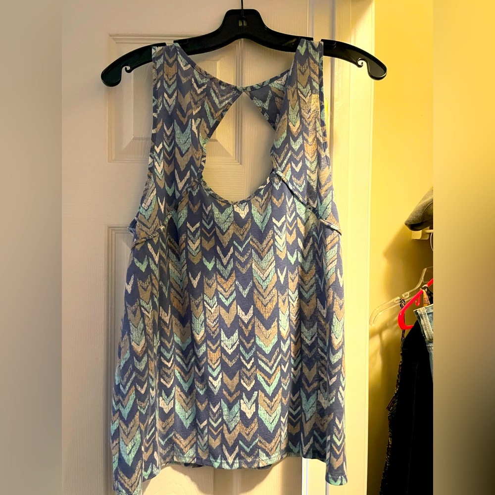 Arrow tank top